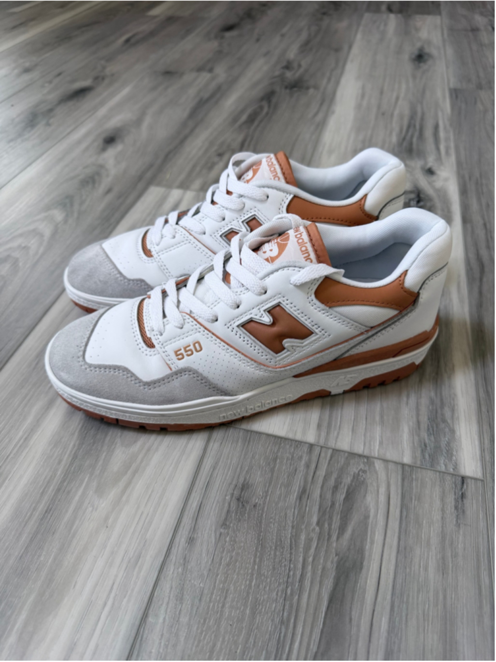New Balance 550 BB550LSC Men’s 9 White Brown Tan Suede Leather Sneakers